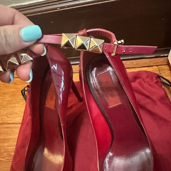 Red Stiletto Heels - Picture 4 of 14